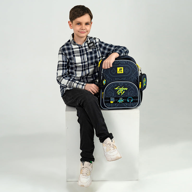 Tornister usztywniany Kite Education Cyber K25-556M-2