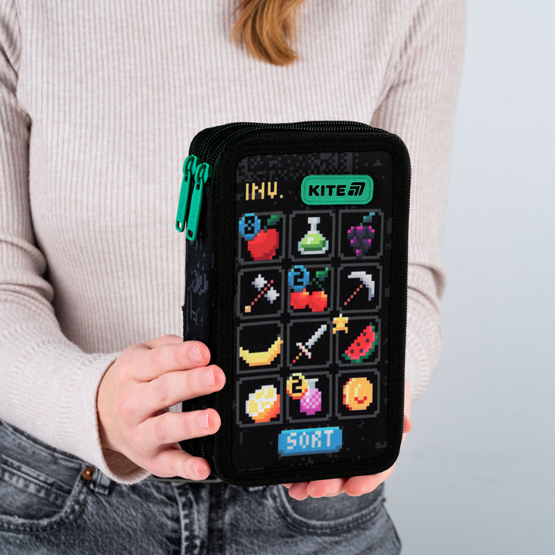 Piórnik bez wyposażenia Kite Pixel Game K25-623-2 podwójny