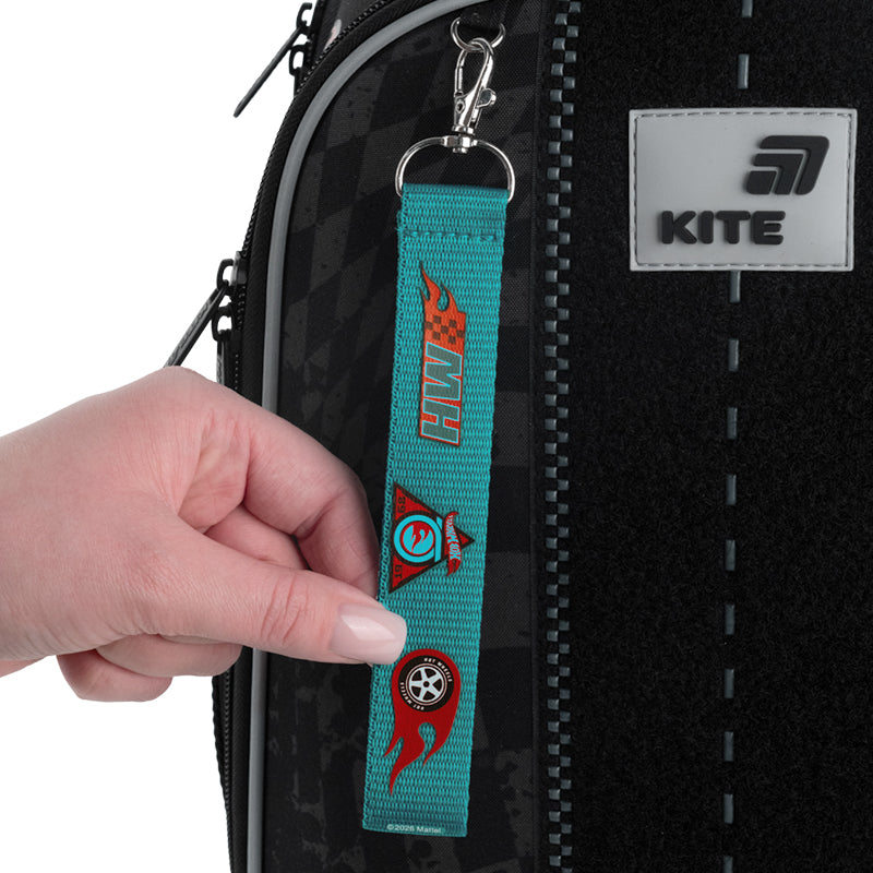 Zestaw plakietek na rzepy i zawieszki Kite Hot Wheels HW26-3010, 2 szt.
